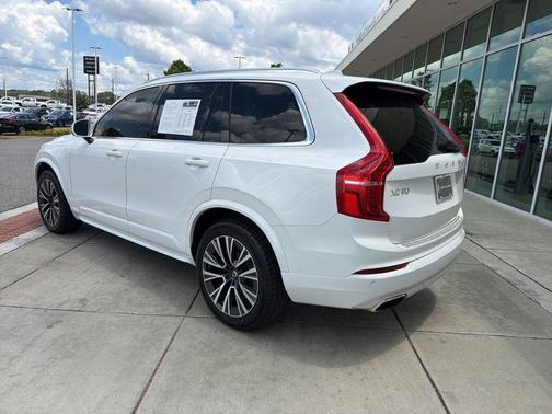 Ice White 2020 Volvo XC90 T5 Momentum