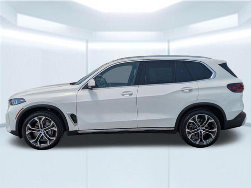 Alpine White 2026 BMW X5 sDrive40i