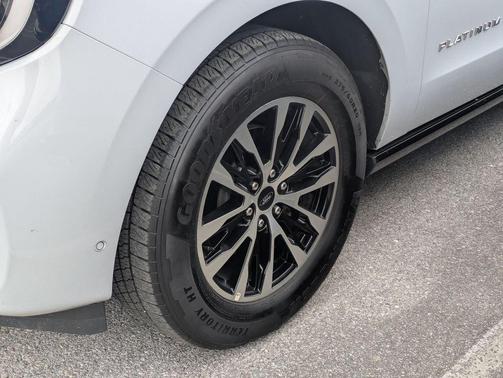 SPACE SILVER METALLIC 2025 Ford Expedition Platinum