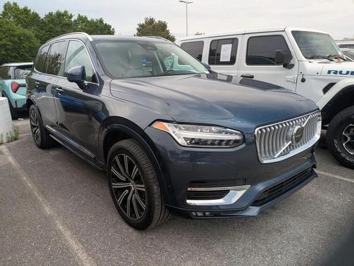 Denim Blue Metallic 2023 Volvo XC90 B6 Plus 7-Seater
