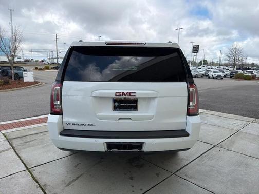 Summit White 2017 GMC Yukon XL SLE