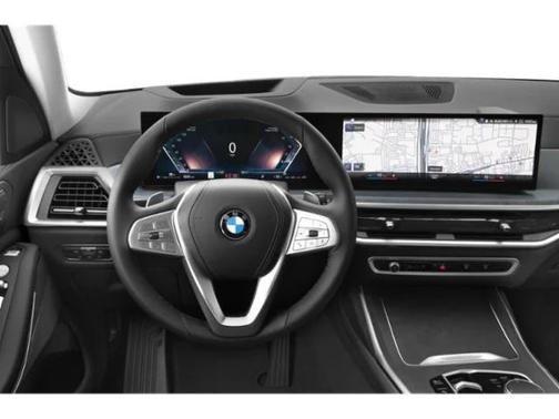 White 2023 BMW X7 xDrive40i