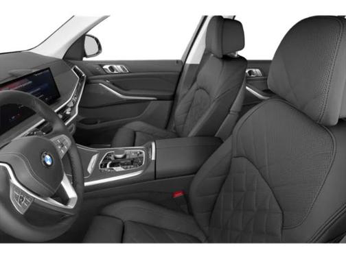 White 2023 BMW X7 xDrive40i