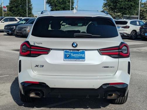 Mineral White Metallic 2023 BMW X3 sDrive30i