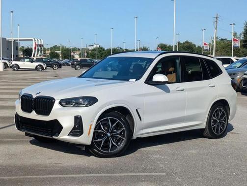 Mineral White Metallic 2023 BMW X3 sDrive30i