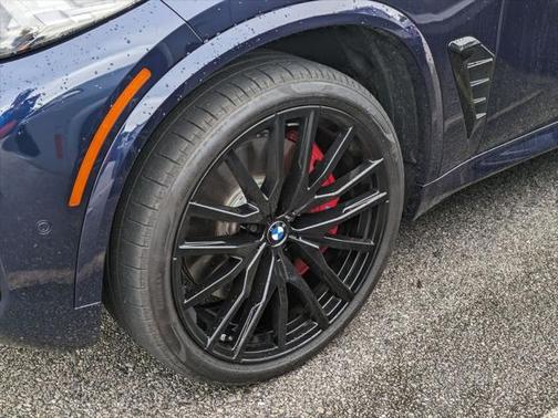 2025 BMW X5 M60i