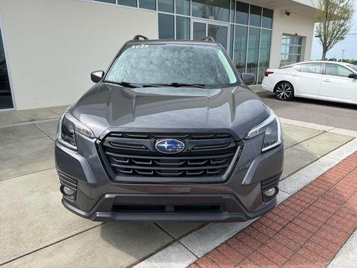 Magnetite Gray Metallic 2023 Subaru Forester Premium