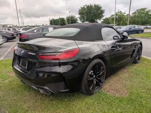 Black Sapphire Metallic 2022 BMW Z4 M40i