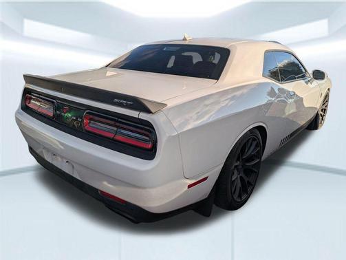 2016 Dodge Challenger SRT Hellcat