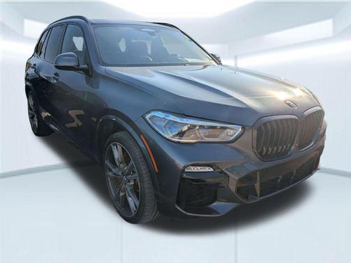 2021 BMW X5 M50i