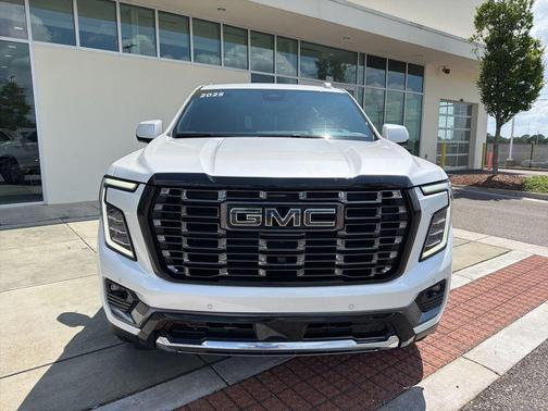 White Frost Tricoat 2025 GMC Yukon Denali Ultimate