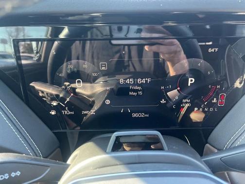 White Frost Tricoat 2025 GMC Yukon Denali Ultimate