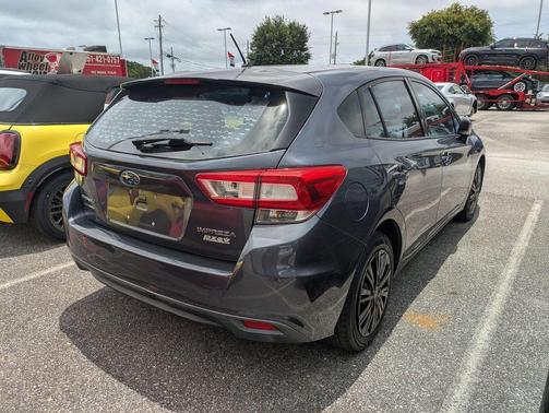 Carbide Gray Metallic 2017 Subaru Impreza 2.0i