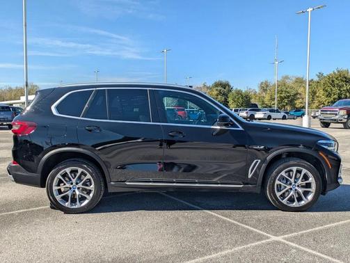 Black 2023 BMW X5 PHEV xDrive45e