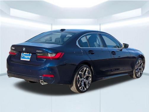 Tanzanite Blue II Metallic 2026 BMW 330 330i