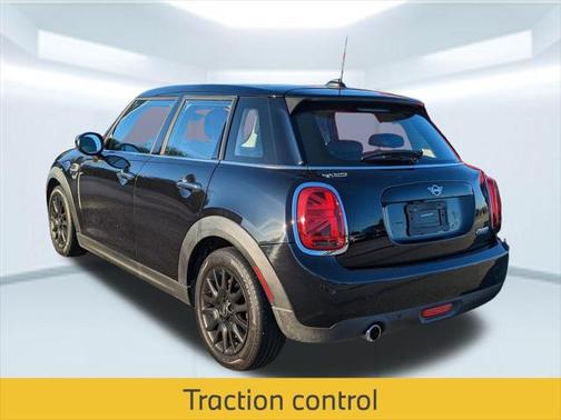 2021 MINI Hardtop Cooper