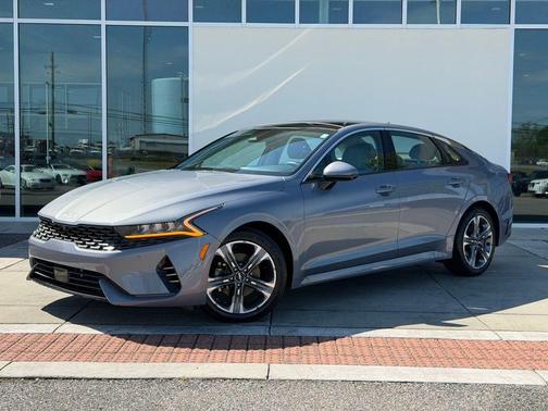 Everlasting Silver 2022 Kia K5 EX