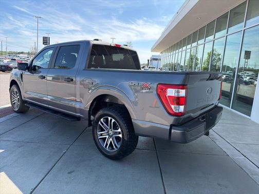 CARBONIZED GRAY METALLIC 2021 Ford F-150 XL