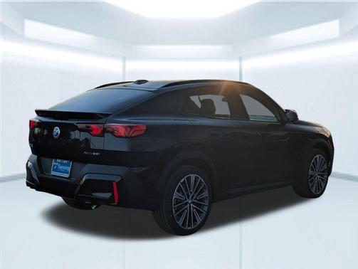 Black Sapphire Metallic 2026 BMW X2 xDrive28i