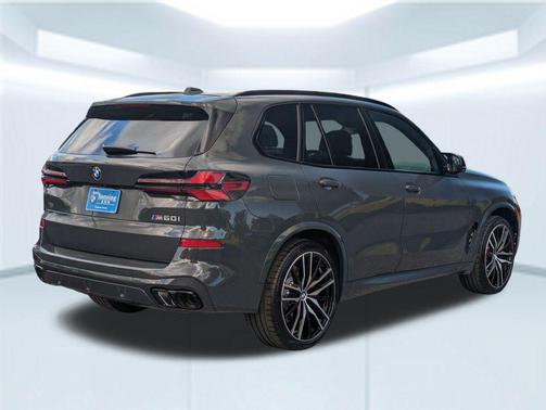 2026 BMW X5 M60i