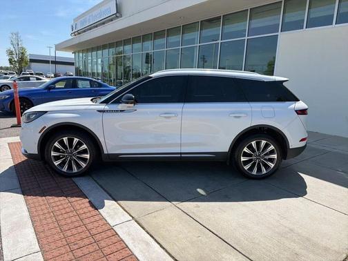 PRISTINE WHITE MET TRI-COAT 2020 Lincoln Corsair Reserve
