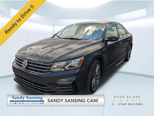2017 Volkswagen Passat 1.8T R-Line w/Comfort