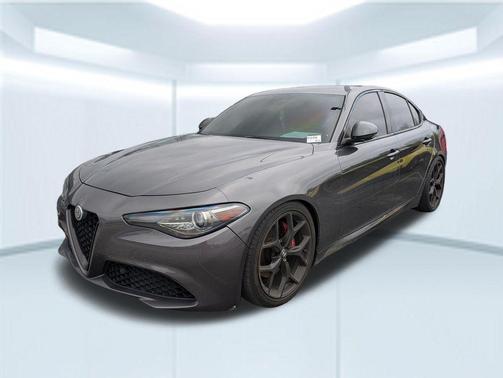 2019 Alfa Romeo Giulia Base