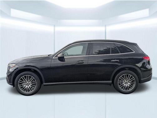 Black 2024 Mercedes-Benz GLC 300 4MATIC