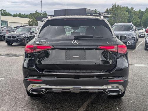 Black 2024 Mercedes-Benz GLC 300 4MATIC