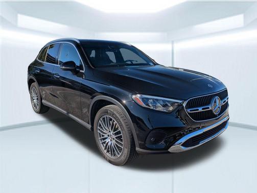 Black 2024 Mercedes-Benz GLC 300 4MATIC