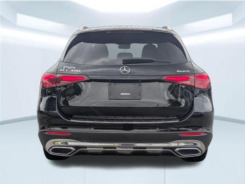 Black 2024 Mercedes-Benz GLC 300 4MATIC