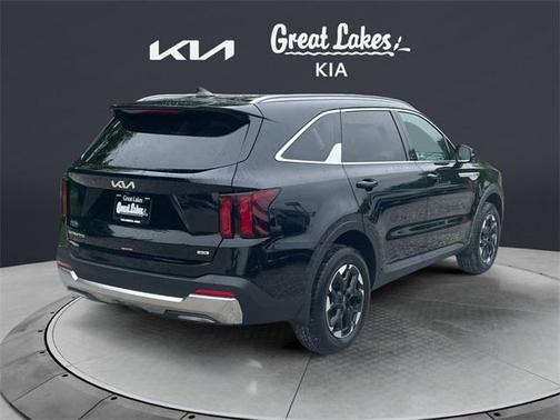 2025 Kia Sorento S