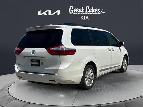 2016 Toyota Sienna Limited