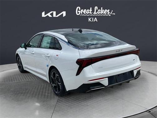 2025 Kia K5 GT-Line