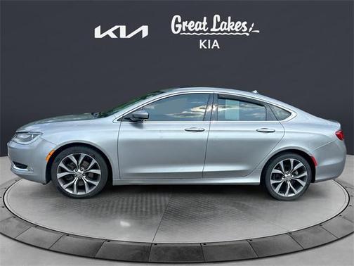 2016 Chrysler 200 C