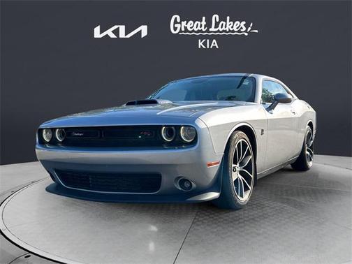 2016 Dodge Challenger R/T Scat Pack