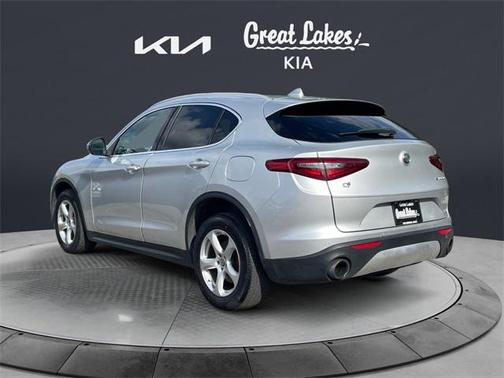 2018 Alfa Romeo Stelvio Base