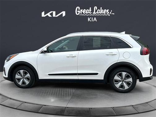 2022 Kia Niro LX