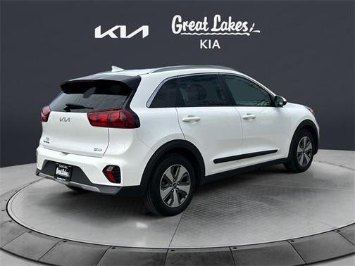 2022 Kia Niro LX