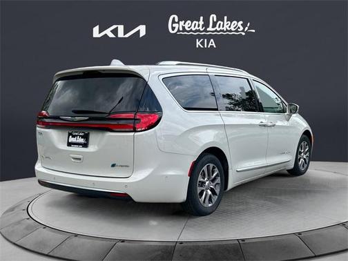2021 Chrysler Pacifica L