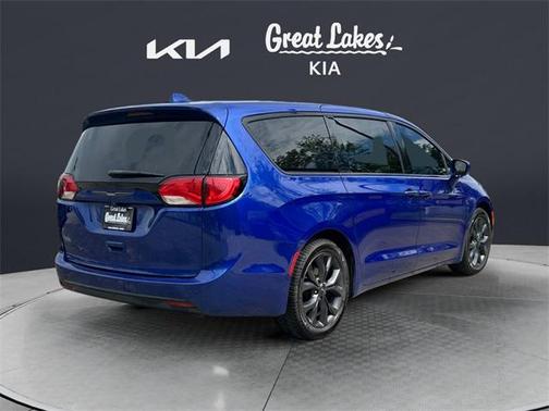 2018 Chrysler Pacifica Touring Plus