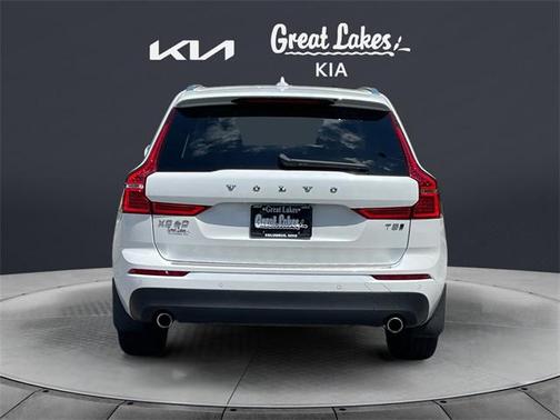 2021 Volvo XC60 T5 Momentum