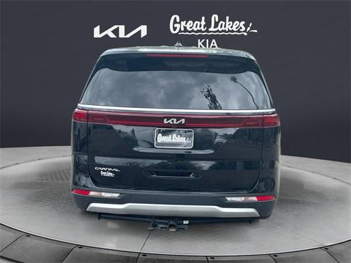 2023 Kia Carnival LX