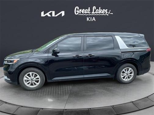 2023 Kia Carnival LX