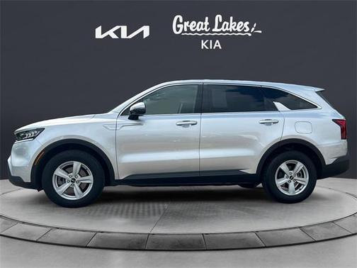 2022 Kia Sorento LX