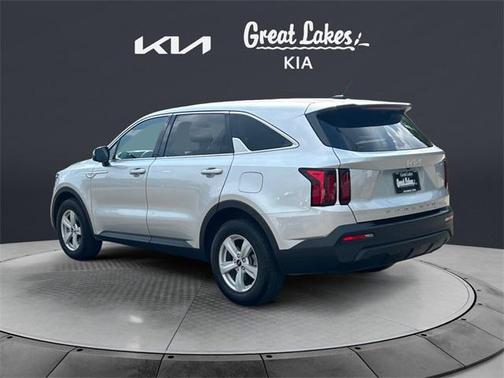 2022 Kia Sorento LX