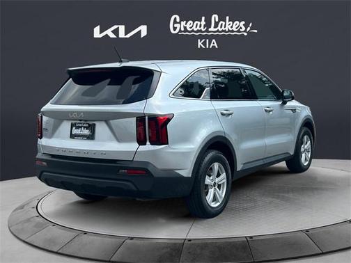 2022 Kia Sorento LX