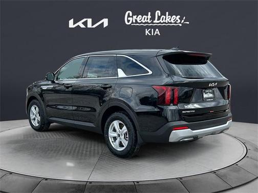 2025 Kia Sorento LX