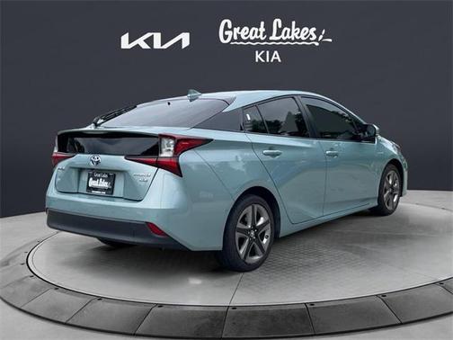 2019 Toyota Prius XLE