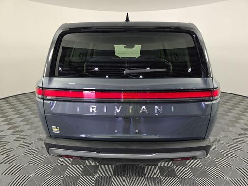 2023 Rivian R1S Adventure